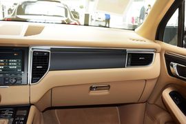 2016款保时捷Macan