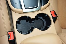 2016款保时捷Macan