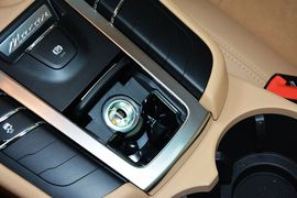 2016款保时捷Macan