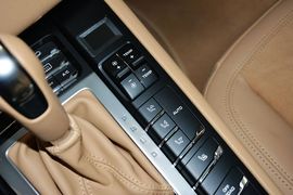 2016款保时捷Macan