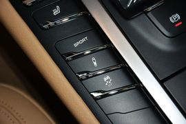 2016款保时捷Macan