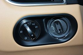 2016款保时捷Macan