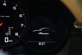 2016款保时捷Macan