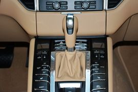 2016款保时捷Macan