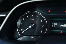 2015款别克英朗15N手动精英型