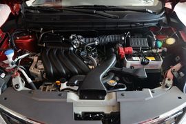 2013款日产骊威劲锐版1.6XL