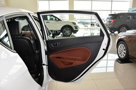 2014款福特嘉年华两厢1.0