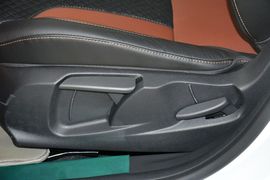 2014款福特嘉年华两厢1.0