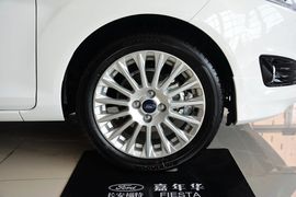 2014款福特嘉年华两厢1.0