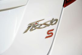 2014款福特嘉年华两厢1.0
