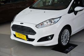 2014款福特嘉年华两厢1.0