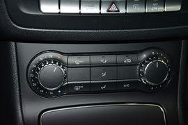 2015款奔驰B200动感型