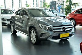 2016款奔驰GLA200动感型