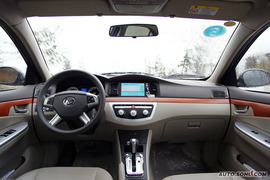 2010款力帆620CVT精钻版重庆试驾