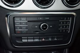 2016款奔驰GLA200动感型