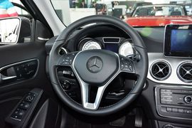 2016款奔驰GLA200动感型