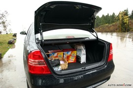 2010款力帆620CVT精钻版重庆试驾