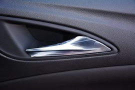 2016款别克威朗轿跑