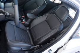 2016款别克威朗轿跑