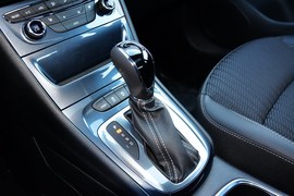 2016款别克威朗轿跑