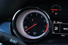 2016款别克威朗轿跑