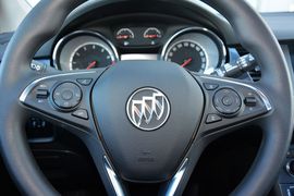 2016款别克威朗轿跑