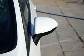 2016款别克威朗轿跑