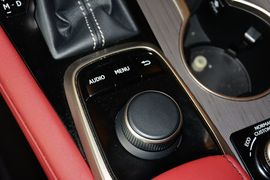 2016款雷克萨斯RX200t