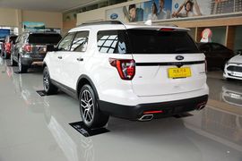 2016款福特探险者3.5T运动版