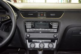 2016款斯柯达明锐1.6L自动智行版