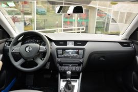 2016款斯柯达明锐1.6L自动创行版