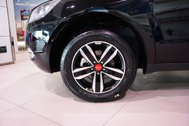 2015款吉利GX7运动版2.0L自动尊贵型