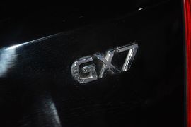 2015款吉利GX7运动版2.0L自动尊贵型