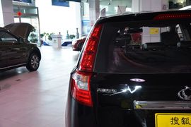 2015款吉利GX7运动版2.0L自动尊贵型