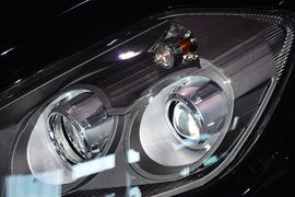 2015款吉利GX7运动版2.0L自动尊贵型
