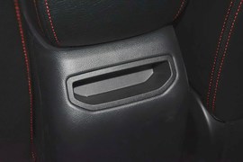 2015款吉利GX7运动版2.0L自动尊贵型