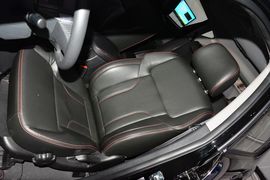 2015款吉利GX7运动版2.0L自动尊贵型