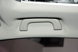 2015款吉利GX7运动版2.0L自动尊贵型