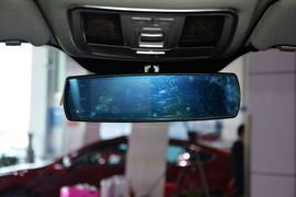 2015款吉利GX7运动版2.0L自动尊贵型