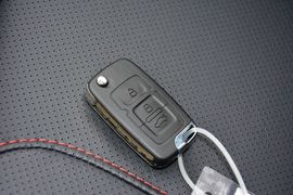 2015款吉利GX7运动版2.0L自动尊贵型