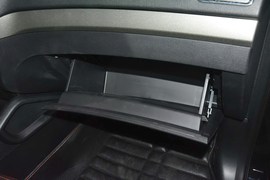 2015款吉利GX7运动版2.0L自动尊贵型