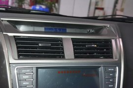 2015款吉利GX7运动版2.0L自动尊贵型