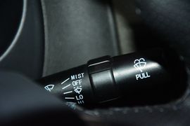 2015款吉利GX7运动版2.0L自动尊贵型