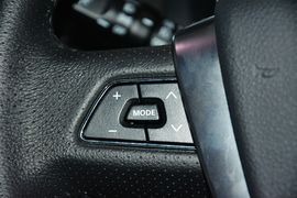 2015款吉利GX7运动版2.0L自动尊贵型