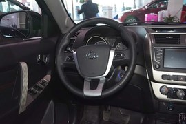 2015款吉利GX7运动版2.0L自动尊贵型