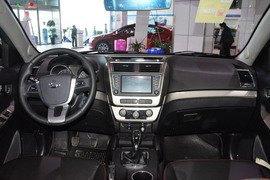 2015款吉利GX7运动版2.0L自动尊贵型