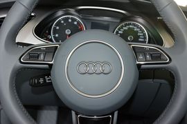 2016款奥迪A4L