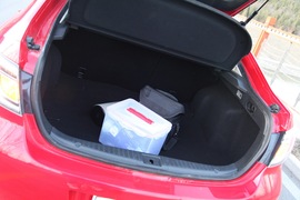 2010款马自达睿翼轿跑2.5L试驾