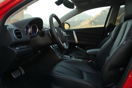 2010款马自达睿翼轿跑2.5L试驾