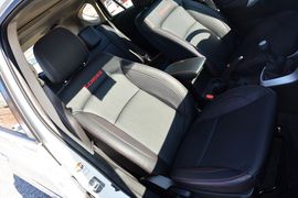 2015款铃木锋驭1.6L手动两驱精英型